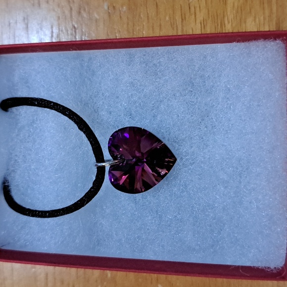 Evening Fuchsia Crystal Heart Necklace - Picture 2 of 6